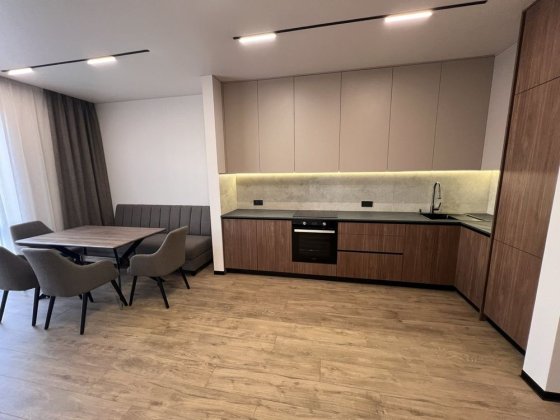 Котедж з якісним  ремонтом на Макарова Рівне