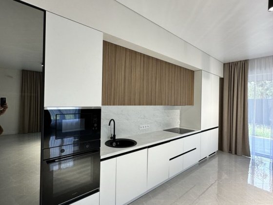 Будинок 150 м2. Ремонт новий. 7 соток . Лісова Буча. Буча