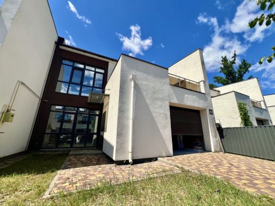 Будинок з частковим ремонтом в сучасному КМ Green Pleace ! Ірпінь Ірпінь
