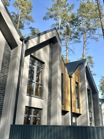 Таунхаус в Лісовій Бучі з ділянкою 2 сотки ! Мінімальне оформлення - фото 1