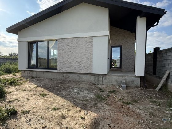 Продаж будинку з красивим краєвидом Ровно