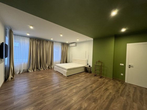 Продам котедж ,район обласної лікарні Ровно