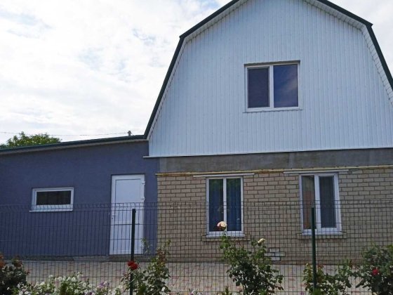 Продаж 2-пов будинку після кап ремонту в Комишанах з ділянкою 11 соток Херсон