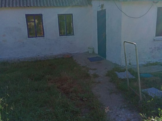 Продам будинок в селі Мачухи до остановки транспорту 1 км Полтава