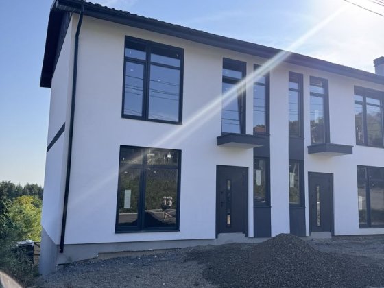 Котедж на Джерельній|Ужгород Ужгород