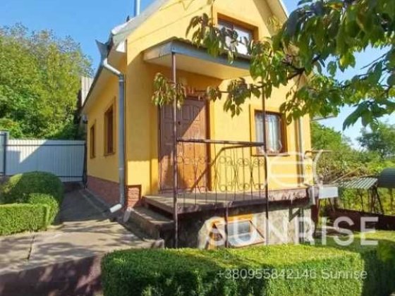 Дачний будинок для проживання цілий рік, район Цецино Черновцы