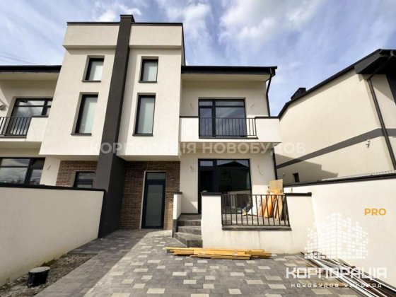 Продаж котеджу з ремонтом, гарним видом у престижному р-ні Червениці Ужгород