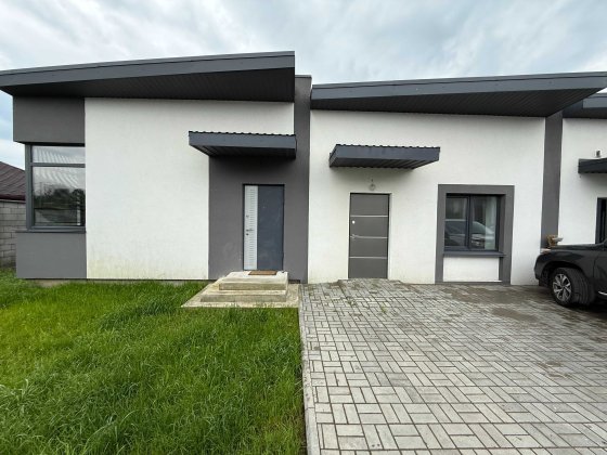 Продаж готового котеджу на Масиві Макарова за ціною квартири ! Ровно