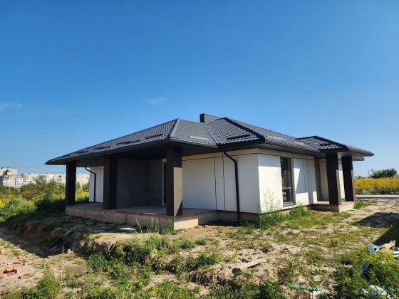 НЕЙМОВІРНИЙ котедж в гарному місці! Рівне