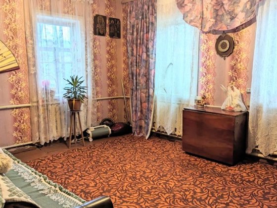 Будинок по вулиці І. Франка, центральний район, всі комунікації Чернигов