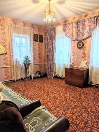 Будинок по вулиці І. Франка, центральний район, всі комунікації - фото 1