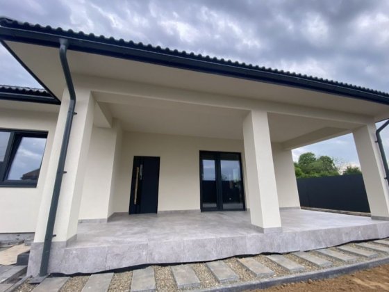 Продам новий будинок в Ужгороді типу "американка" Ужгород