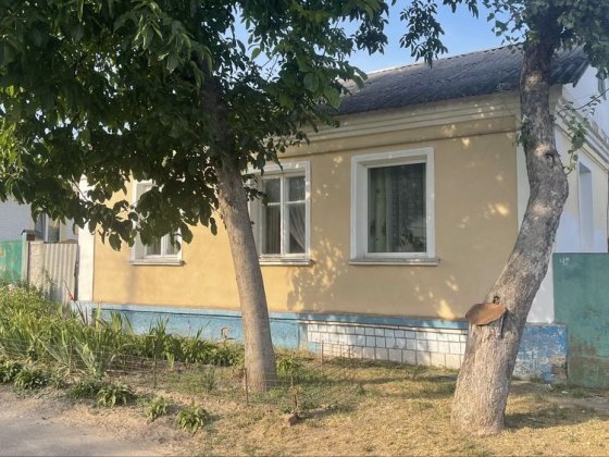 Продам часть дома район Нивы Чернигов