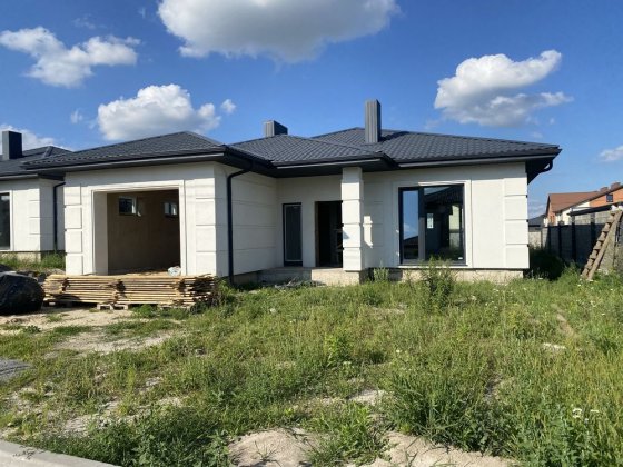 Продаж великого сучасного будинку. Райський сад Рівне