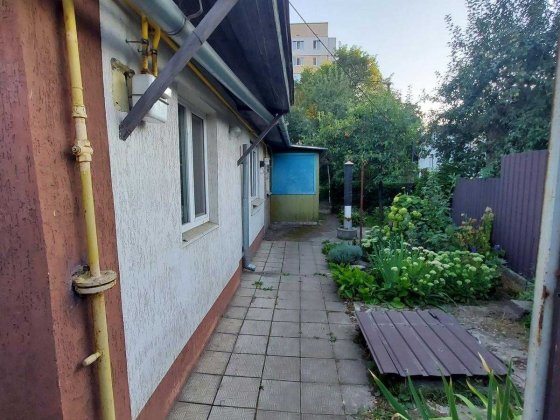 Продам будинок на дві сім'ї. В районі груз порта Черкаси