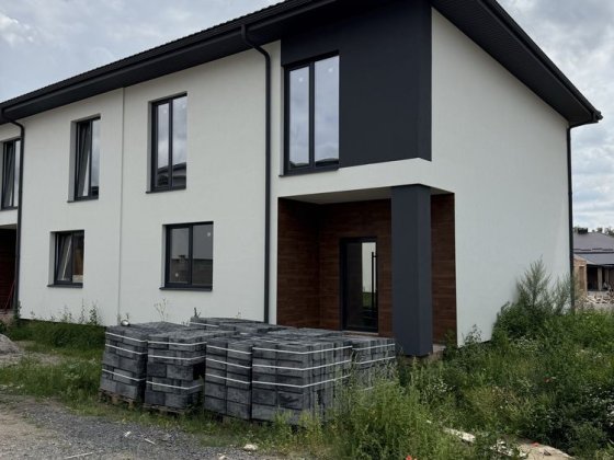 Продаж котеджу на газовику! Ровно