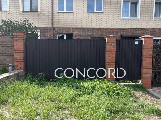 Цегляний будинок! Климента Квітки вул. (Макаренка), 49/4 Киев