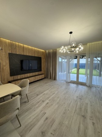 Продаж стильного котеджу - фото 1