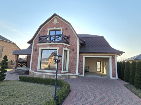 Продається будинок у скандинавському стилі вул. Д. Галицького Чернівці