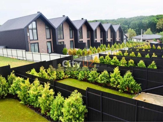 Продається елітний котедж у престижному районі Ужгорода без ремонту Ужгород