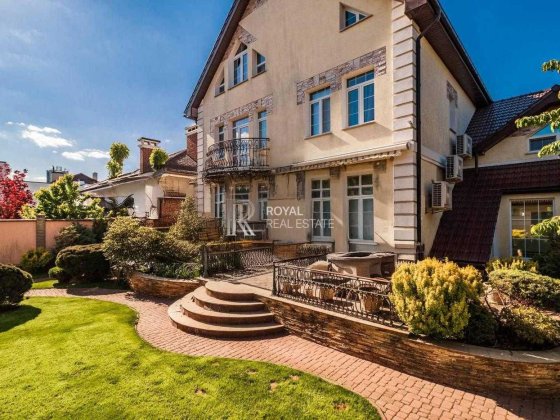 Продаж будинку Київ 6к 575м2 КМ "Коник" Голосіївський Острів Водників Київ