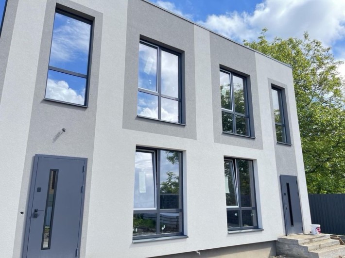 Продаж 2 поверхового таунхаусу. Локація 3хв до Епіцентру. - фото 1