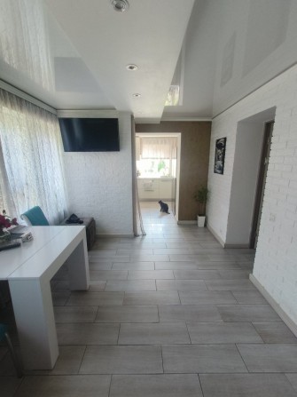 Будинок з сучасним ремонтом в Києві - фото 1