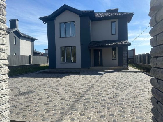 Продається двоповерховий будинок Винница