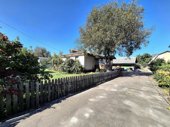 Будинок на два входи Крошня 130 кв.м 4 кімнати  17 соток всі зручності Житомир