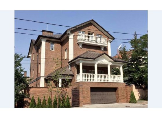 ул. Зверинецкая, Дом 555кв.м,уч.10 сот. Киев