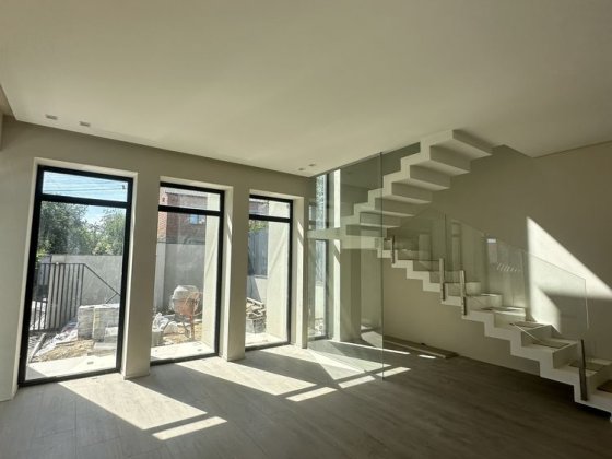 Продаж красивого будинку майже в центрі Ужгород