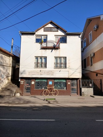 Продаж будинку із бізнесом та комфортом! - фото 1