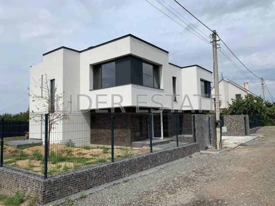 Продаж 2-поверхового таунхаус, р-н Садовий Ужгород