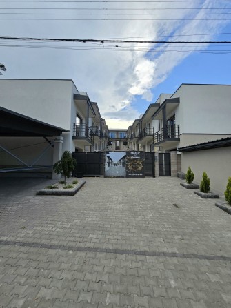 ПРОДАЖ СУЧАСНОГО ТАНХАУСА поруч з історичною частиною міста Ужгород - фото 1