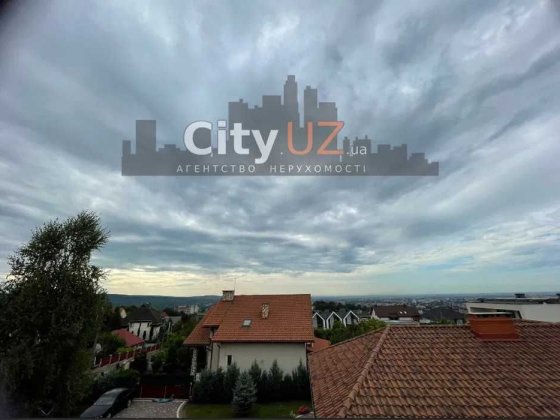 Будинок для великої родини з видом на місто Ужгород