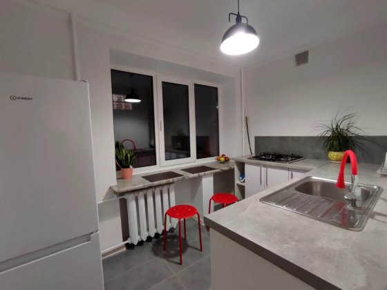 Продається 2-кімнатна квартира, вул. Генерала Воробйова, 11 (3/9, 45 м², з ремонтом) Киев