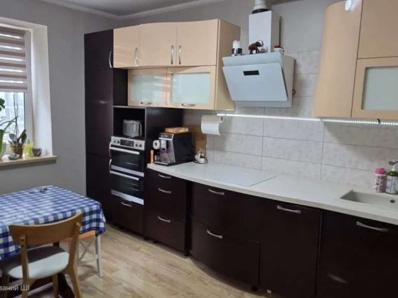 Продаж 3-к квартири по вул. Академіка Вернадського, буд. 24, Святошинський район Київ