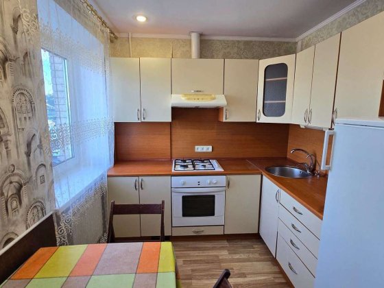 Продаж 2-кімнатної квартири по вул.Набережно-Хрещатицька, 3а Киев