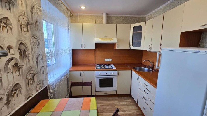 Продаж 2-кімнатної квартири по вул.Набережно-Хрещатицька, 3а - фото 1