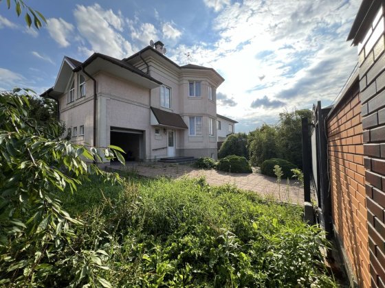 Будинок з ремонтом та меблями_Київ_Жуляни Киев