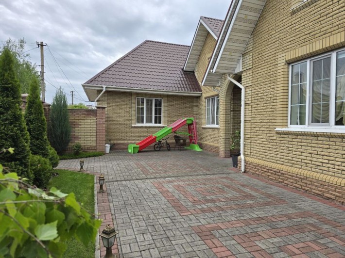 Продам будинок в Дніпровському районі - фото 1