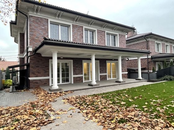 Продаж будинку 450м2 на Печерську вул. Ольшанська Киев