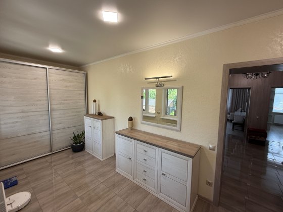 АВТОНОМНИЙ добротний будинок,2гаражі,Центр!ПРИВАТИЗОВАНА ділянка 10сот Кропивницкий