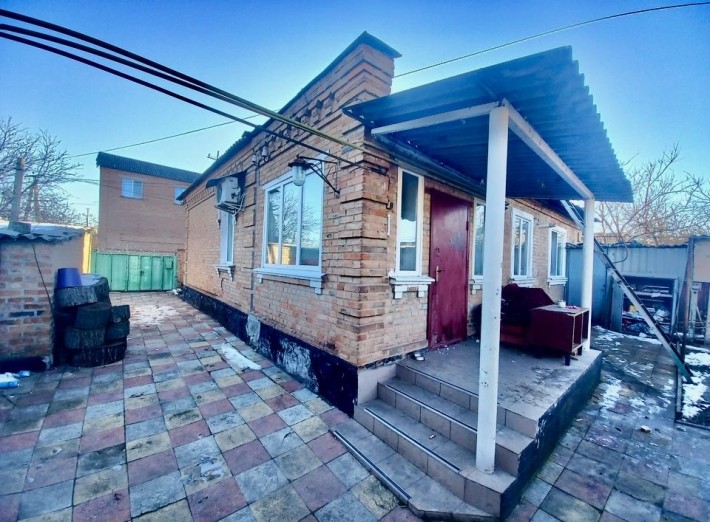 Продам дом в рвйоне 33 школы - фото 1