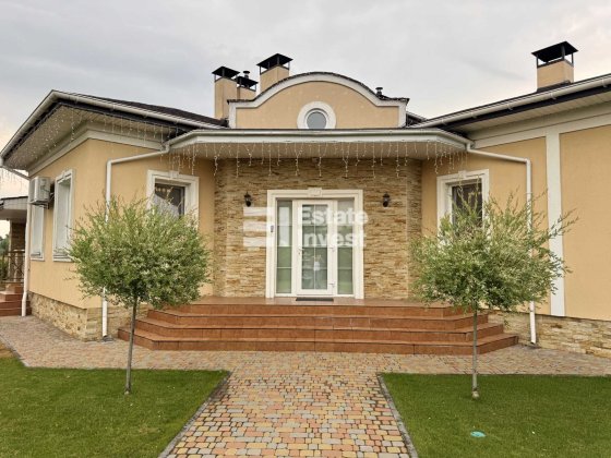 Продаж 4-х кімнатного будинку в закритому містечку на Осокроках, без% Киев