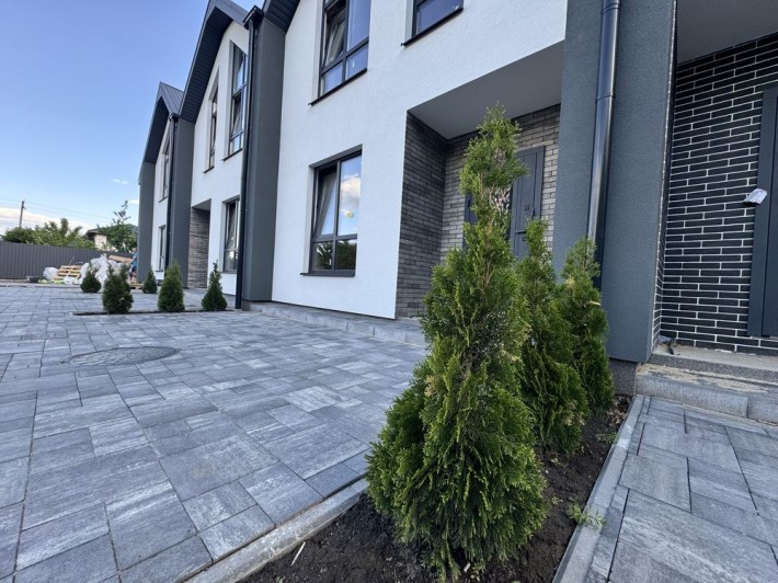 Продам таунхаус у чудовій локаціі - фото 1