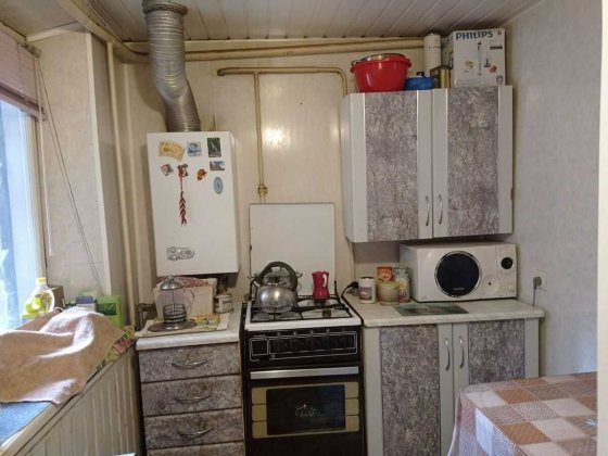 Продається півдома з гаражом на Зеленому