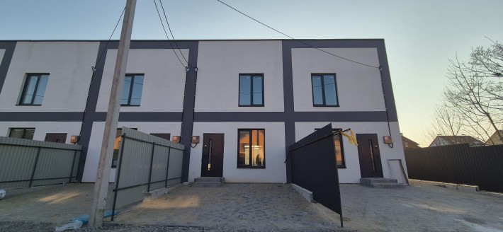 Продаж тауна без комісії, ТОП локація  3хв від ПЛАЗА парка, Вишенька - фото 1