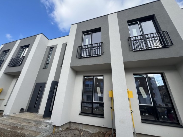 Продам Таунхаус р-н Епіцентру - фото 1