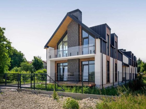 Продаж неймовірного 2 поверхового будинку по вул. Тракт Глинянський Львів